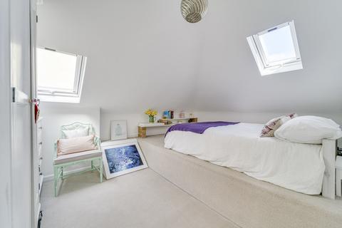 58c Hornsey Rise, London, N19 3SQ