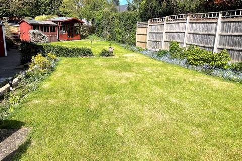 32 Rosehill, Claygate, Esher, KT10 0HL