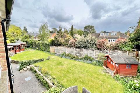 32 Rosehill, Claygate, Esher, KT10 0HL
