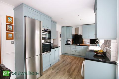 5 Ermine Close, Cheshunt, Waltham Cross, EN7 5BL