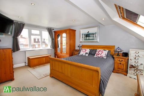 5 Ermine Close, Cheshunt, Waltham Cross, EN7 5BL