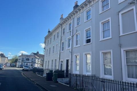 1 bedroom property to rent, Park Crescent, Brighton