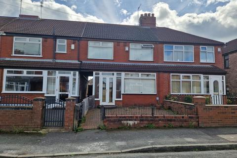 3 bedroom link detached house to rent, Argyll Road, Chadderton OL9