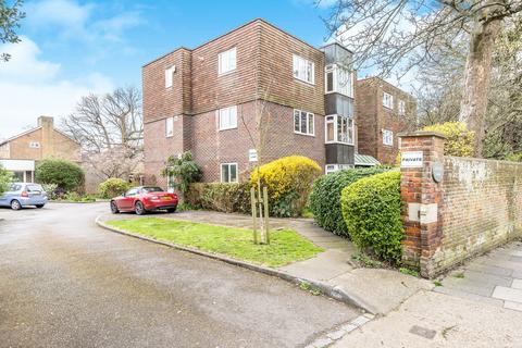 2 bedroom apartment to rent, Eastgate Court, The Hornet, Chichester