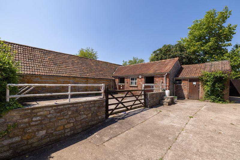 Castle Cary BA4 6 bed equestrian property for sale £1,950,000