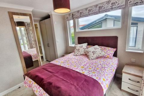 2 bedroom park home for sale, Swindon Lane, Cheltenham GL50