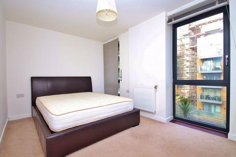 1 bedroom apartment to rent, Casson Apartments, London