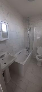 1 bedroom apartment to rent, 1 bed flat to let on Southampton Way, SE5, London