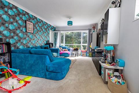 2 bedroom apartment for sale, Benellen Towers, 9 Benellen Avenue, Bournemouth, BH4