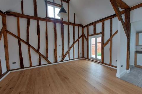3 bedroom detached house to rent, The Grain Store, Lane Farm, Tebworth