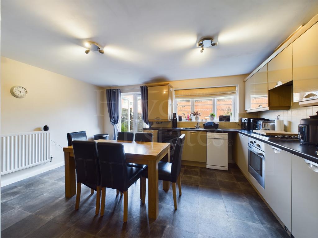 Hume Street, Kidderminster, DY11 6RB 3 bed terraced house for sale £