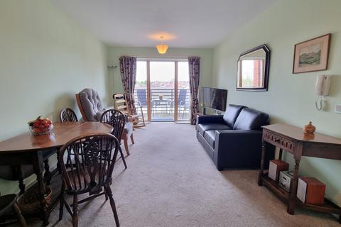 2 bedroom apartment for sale, Tithe Lodge, Southam, CV47