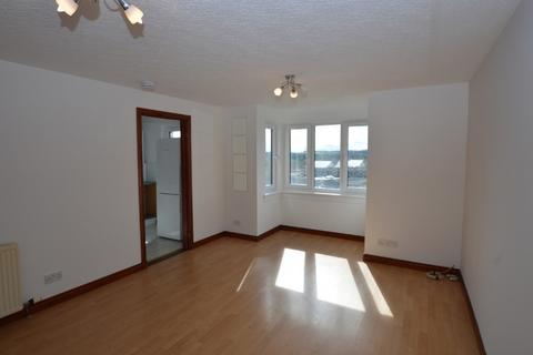 2 bedroom flat to rent, Lochgelly Road, Cowdenbeath, KY4