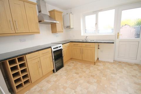 2 bedroom terraced house to rent, Worcester, WR5