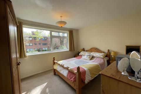 1 bedroom flat to rent, Ray Park Avenue, Maidenhead