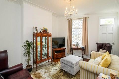 4 bedroom house to rent, Thornes Lane, Wakefield,