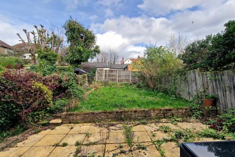 3 Braxted Park, London, SW16 3DW