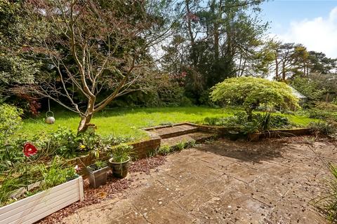 4 Dale Close, Littleton, Winchester, SO22 6RA