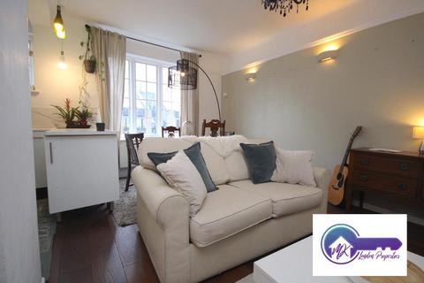 2 bedroom flat to rent, Mortimer Crescent, London NW6