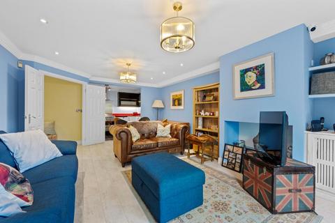 2 bedroom flat for sale, Worple Road, Wimbledon, SW19 4JH