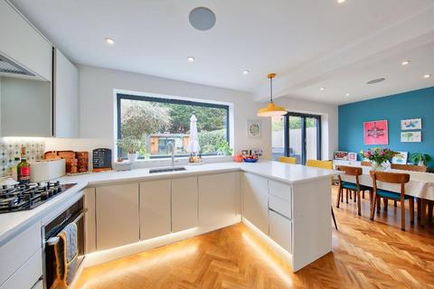 3 bedroom end of terrace house for sale, Haynt Walk, Raynes Park, London, SW20 9NY