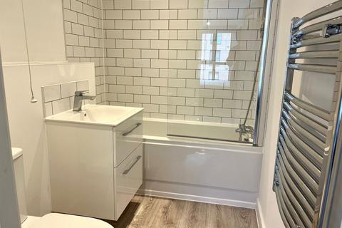 2 bedroom flat to rent, Erasmus Drive, Derby, Derbyshire, DE1