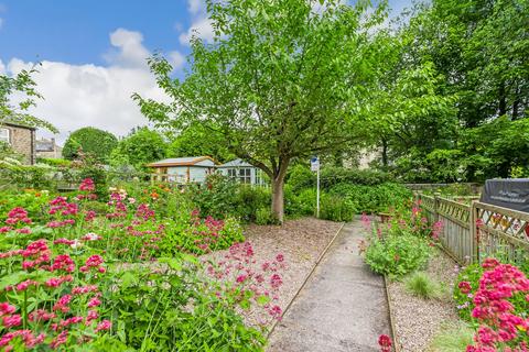 2 bedroom house for sale, Beckside Close, Addingham, Ilkley, West Yorkshire, LS29