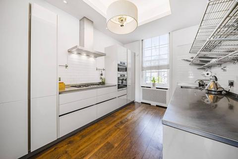 Upper Maisonette, 2 Redcliffe Place, London, SW10 9DD