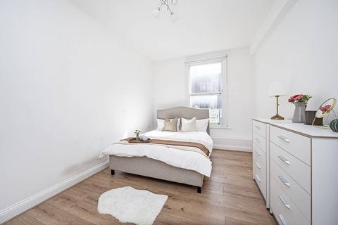 2 bedroom flat for sale, Sylvester Path, Hackney, London, E8