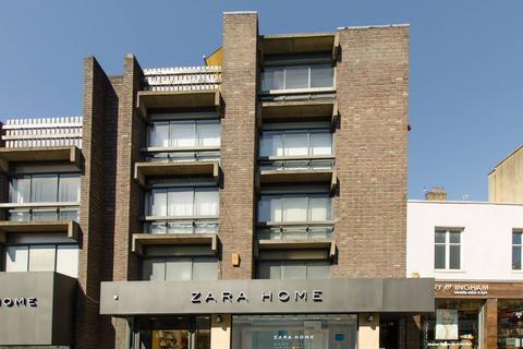 2 bedroom flat to rent, Heath Street, Hampstead, London, NW3
