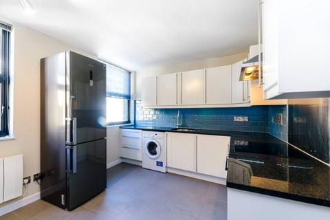 2 bedroom flat to rent, Heath Street, Hampstead, London, NW3