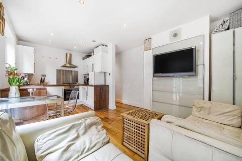 2 bedroom maisonette for sale, Woodbury Street, Tooting Broadway, London, SW17