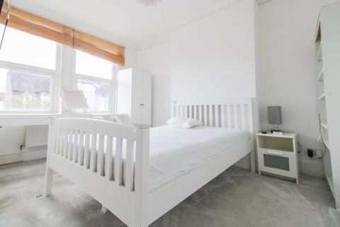 192 Dalmally Road, Croydon, CR0 6LX