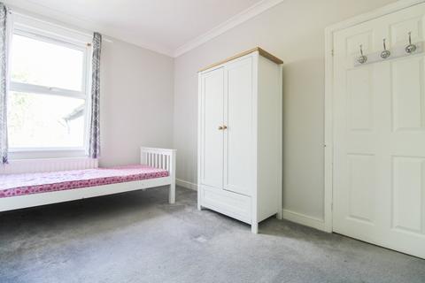 192 Dalmally Road, Croydon, CR0 6LX
