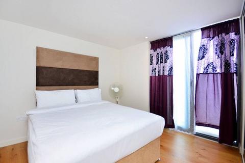 1 bedroom flat for sale, Westwick Gardens, London W14