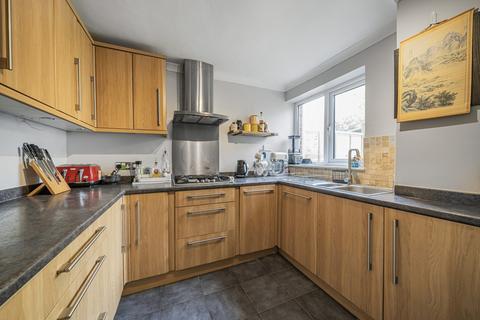 8 Kingsway, Caversham, Reading, RG4 6RA