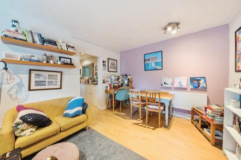1 bedroom apartment for sale, Scott Lidgett Crescent, London