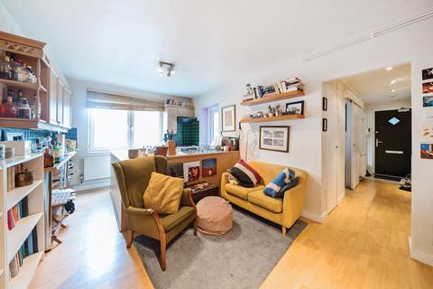 1 bedroom apartment for sale, Scott Lidgett Crescent, London