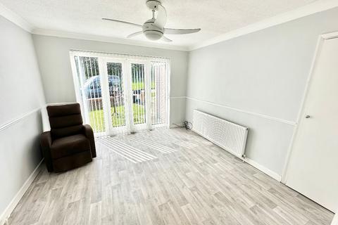 1 bedroom bungalow for sale, Nordland Road, Canvey Island