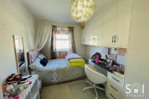 3 bedroom terraced house to rent, Foxglove Close, West Drayton, UB79GA