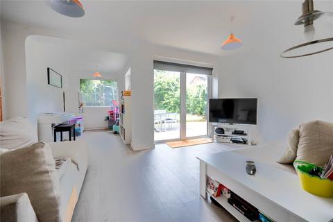 21 Brampton Rise, Dunstable, LU6 3BY