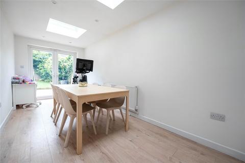 21 Brampton Rise, Dunstable, LU6 3BY