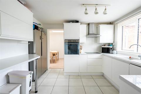 21 Brampton Rise, Dunstable, LU6 3BY