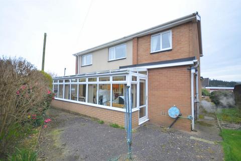 4 bedroom detached house for sale, Y Gilfach Uchaf, Gorn Road, Llanidloes