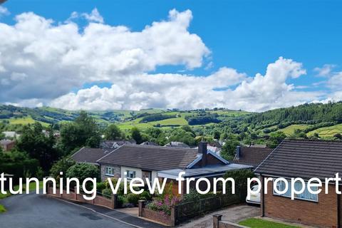 4 bedroom detached house for sale, Y Gilfach Uchaf, Gorn Road, Llanidloes