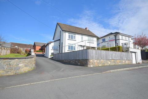 4 bedroom detached house for sale, Dark lane, Rhayader