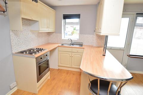 1 bedroom semi-detached house to rent, Rowan Close, , Forest Town