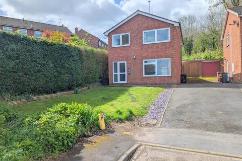 3 bedroom detached house for sale - Larchfield Close, Malvern