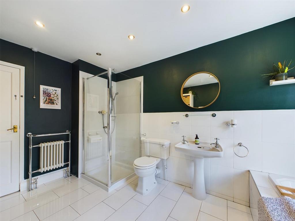 Bath 2.jpg