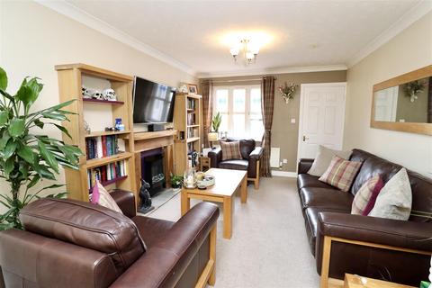 19 Dixon Close, Market Weighton, York, YO43 3RE